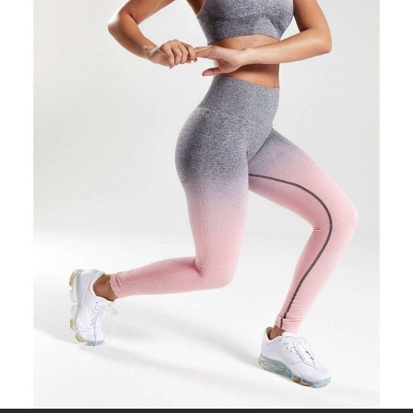 Ombre Gymshark Seamless Grey/Pink Set - Small - Picture 3 of 5